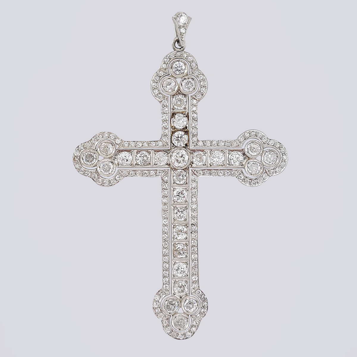 Крест из платины 950 пробы с бриллиантами